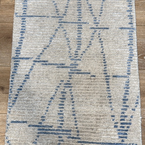 Gorgeous New Handmade Silk & WoolRug